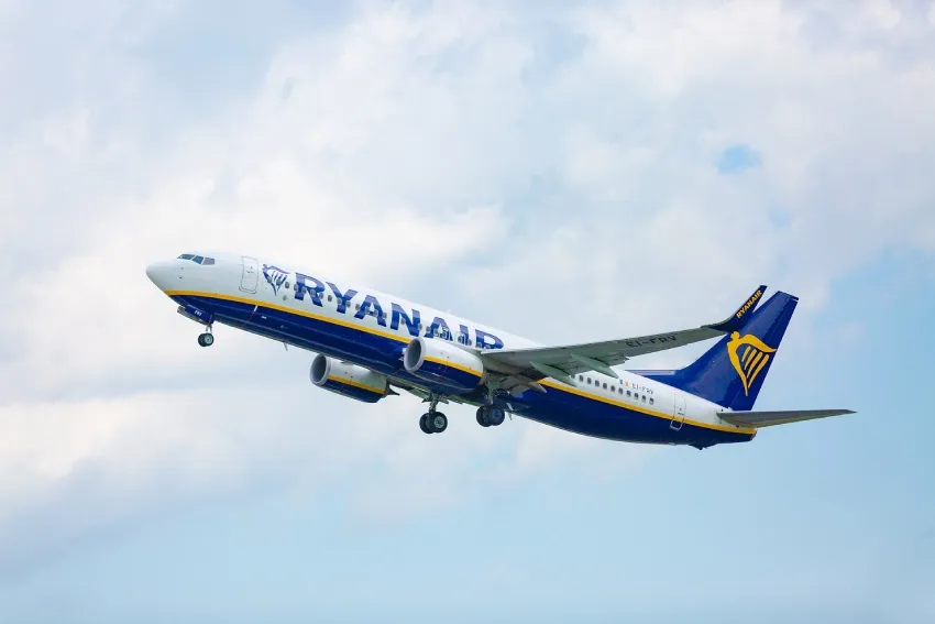 Ryanair signs deal with corporate travel
